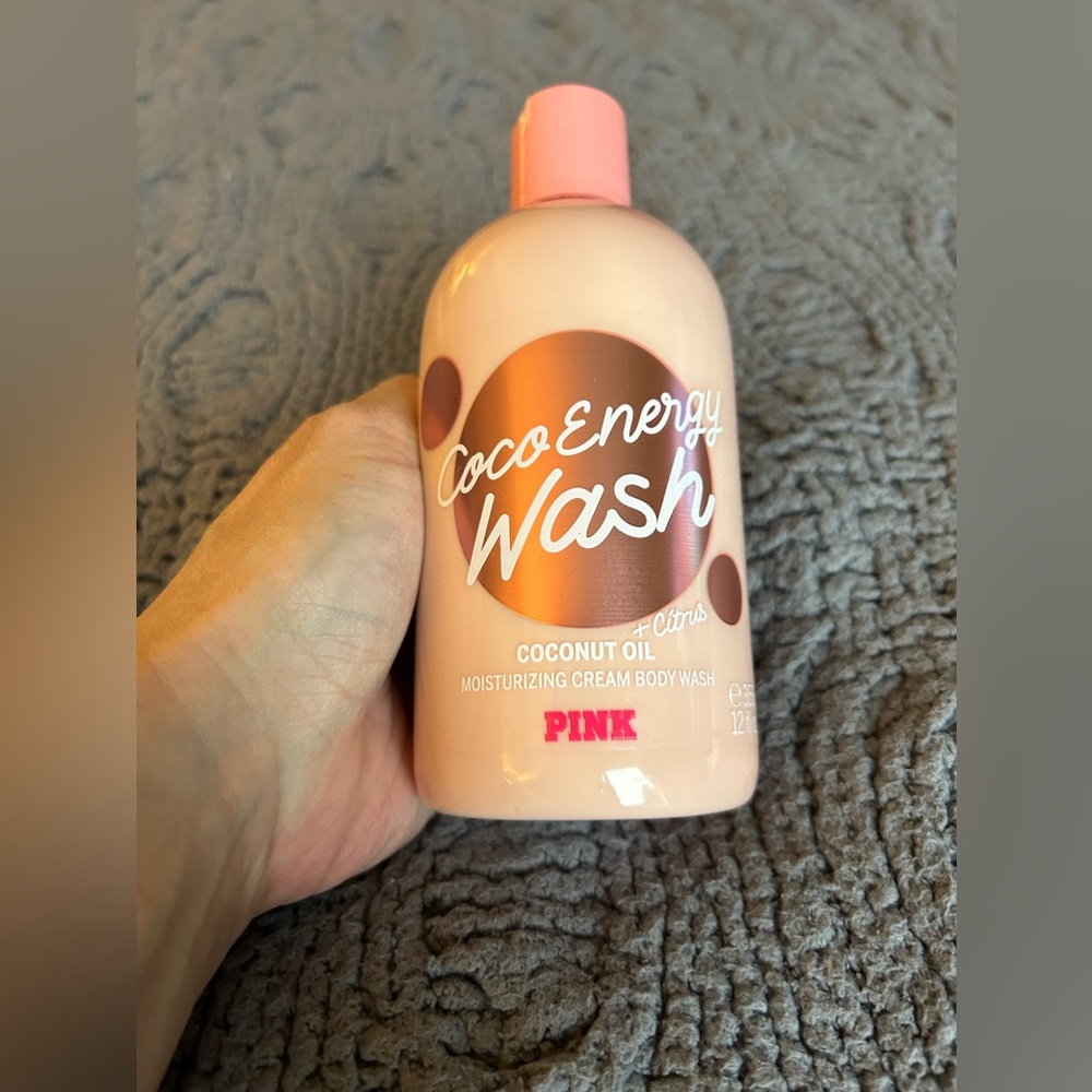 NWT VS PINK Coco Energy Wash